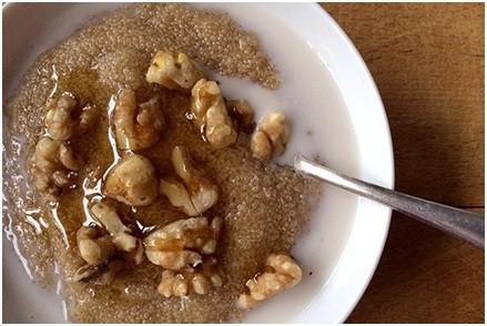 Breakfast Amaranth with Walnuts and Honey