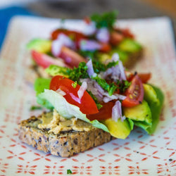 Seed bread with Tomato and Avocado